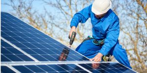 Installation Maintenance Panneaux Solaires Photovoltaïques à Camelas